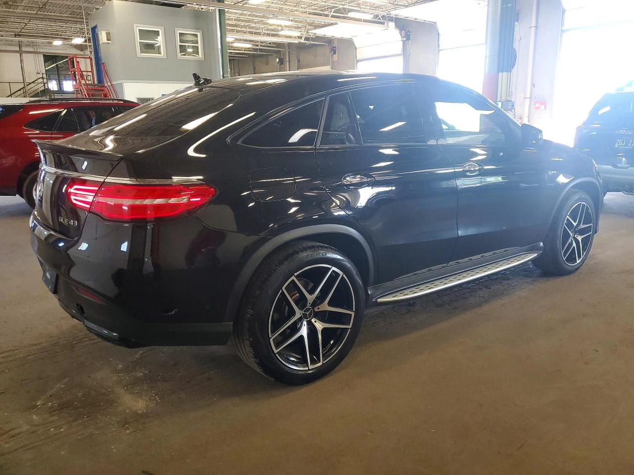 Mercedes-Benz GLE 43 AMG BITURBO* HARMAN* ОБДУХ* DISTRONIC* , снимка 6 - Автомобили и джипове - 55494619