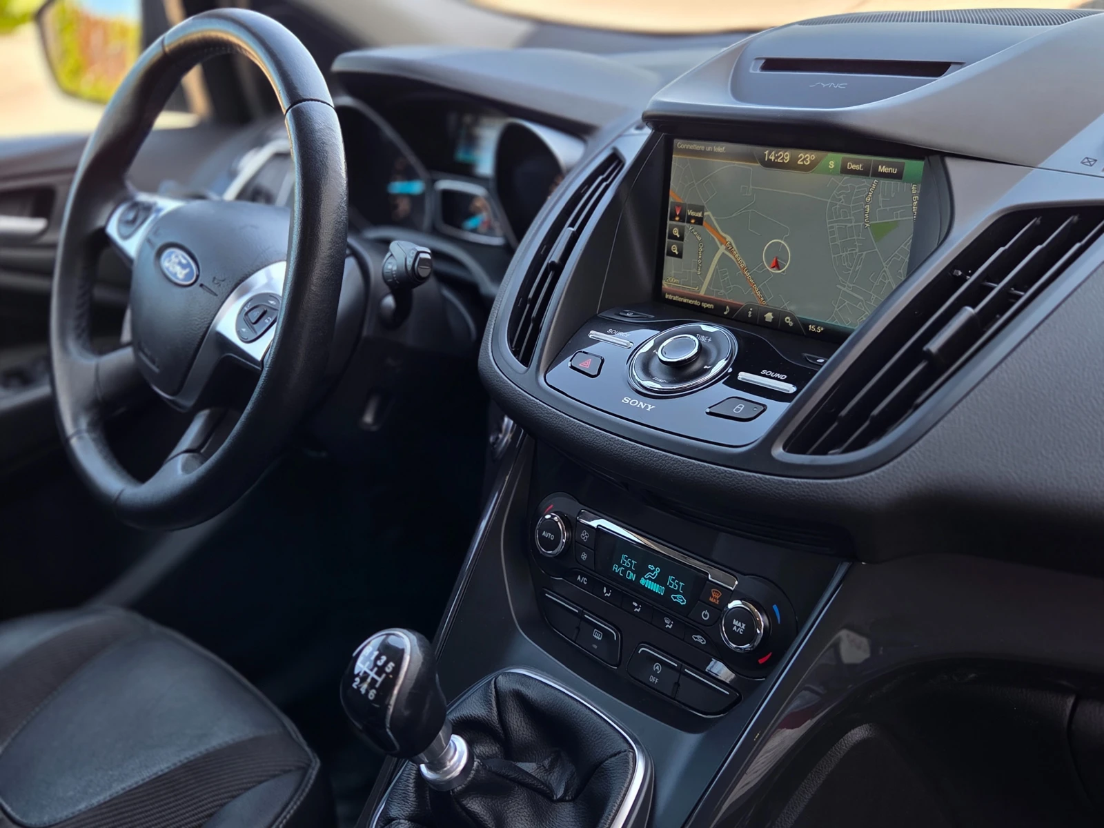Ford Kuga 2.0TDCi Titanium* УНИКАЛНА* ГАРАНЦИЯ* , снимка 13 - Автомобили и джипове - 55543898