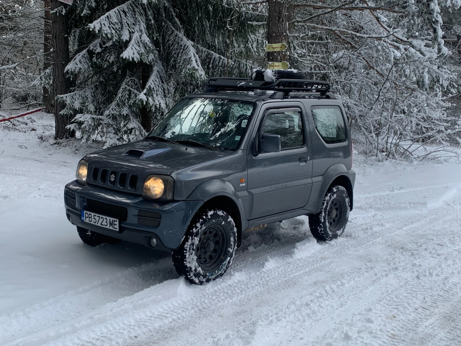 Suzuki Jimny, снимка 2 - Автомобили и джипове - 55685365