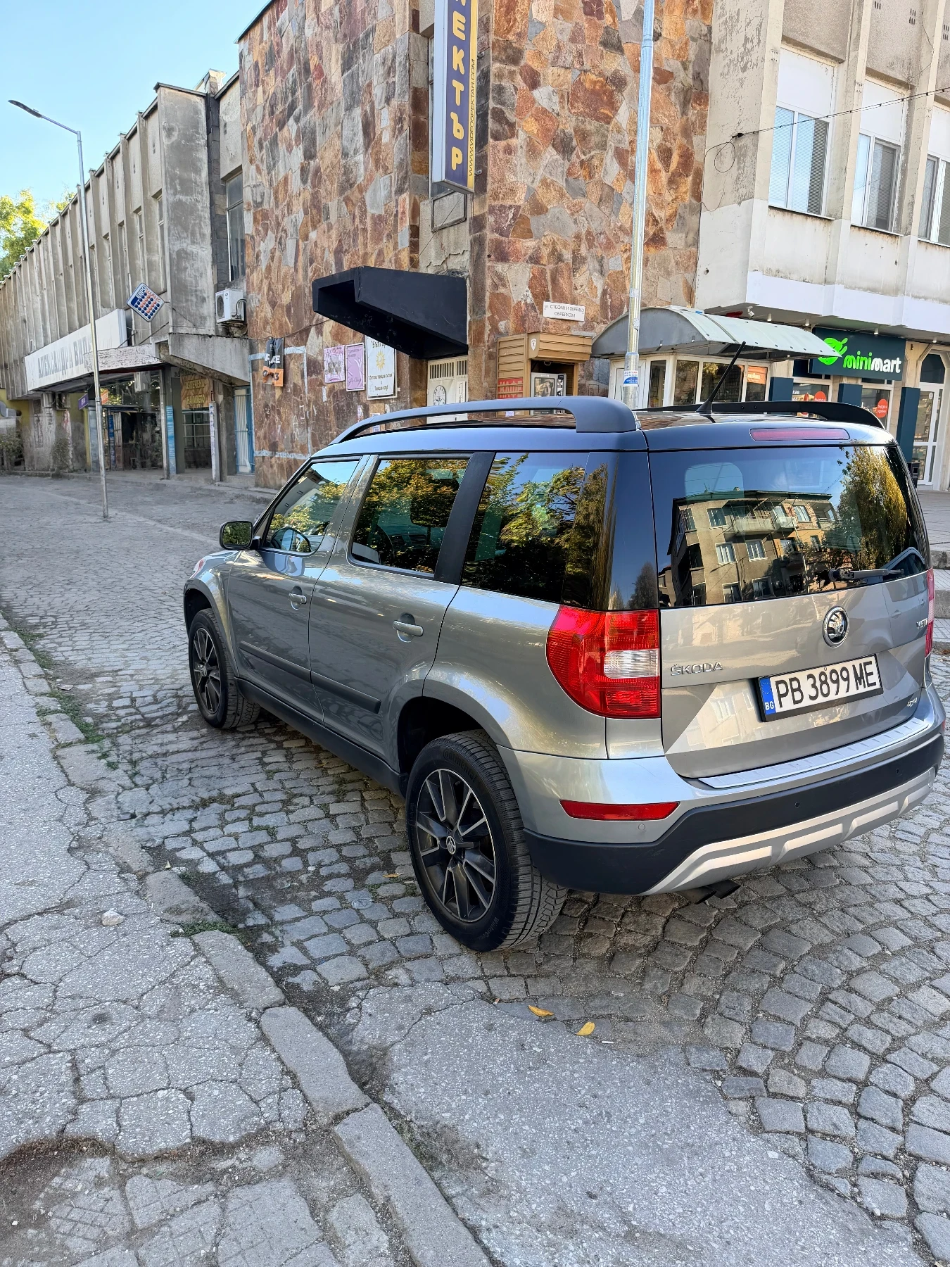 Skoda Yeti, снимка 4 - Автомобили и джипове - 56546701