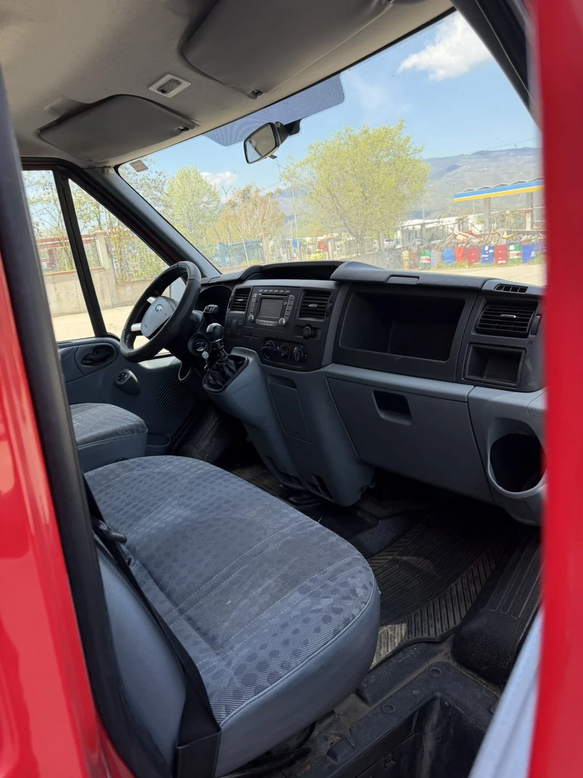 Ford Transit 2.2 140кс 6 скорости климатик , снимка 12 - Бусове и автобуси - 54157177