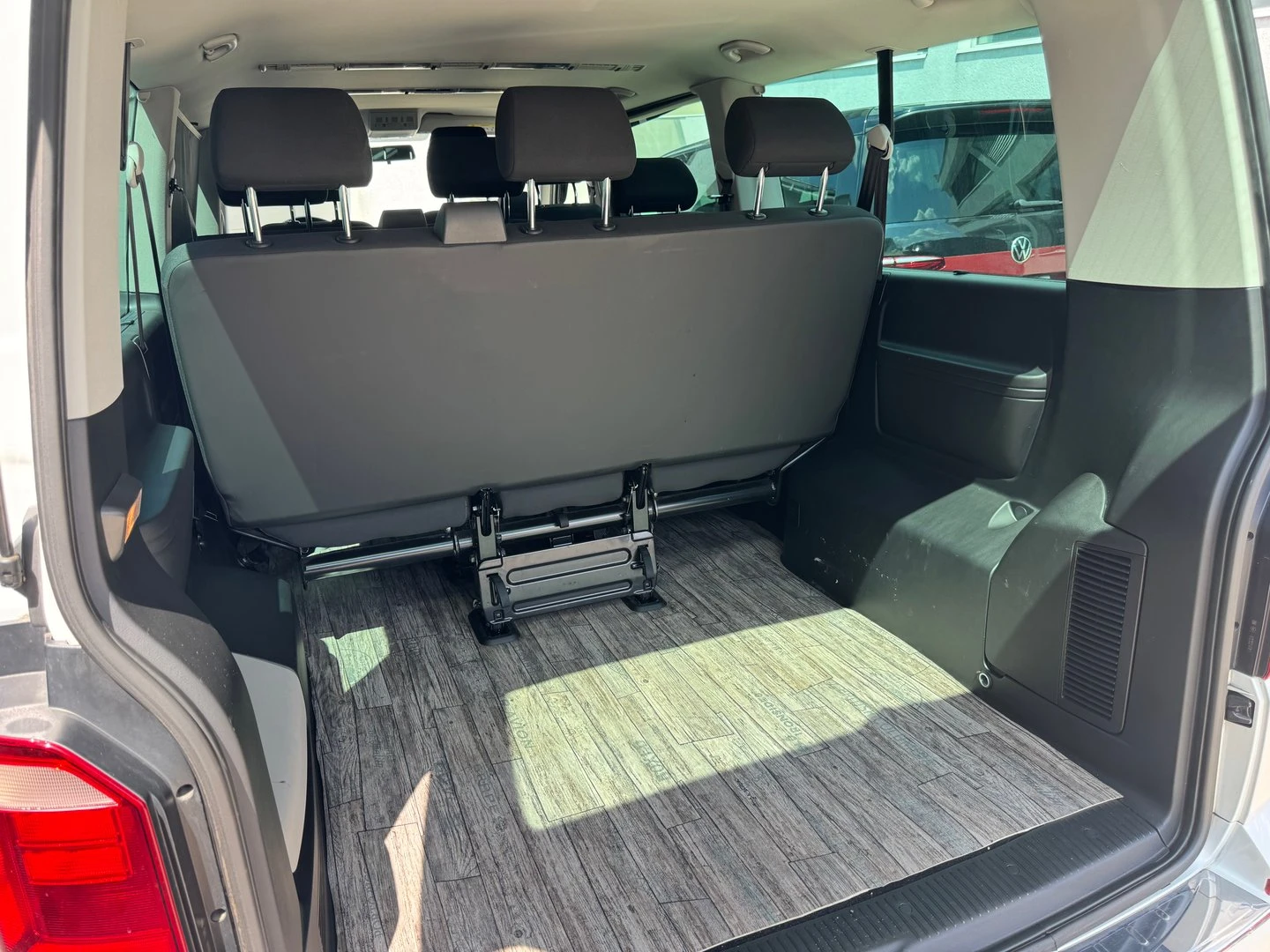 VW Caravelle, снимка 11 - Бусове и автобуси - 56420626