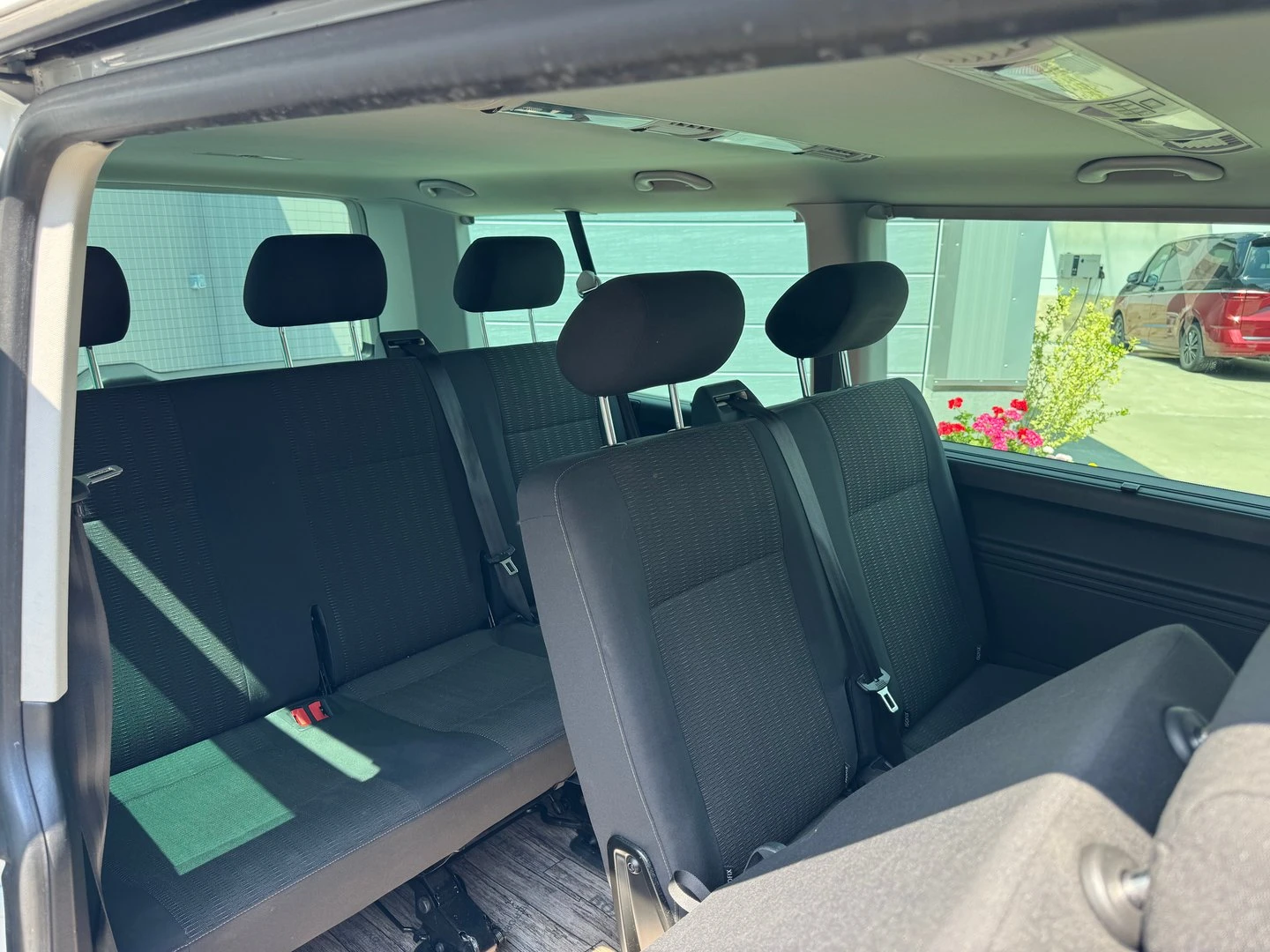 VW Caravelle, снимка 7 - Бусове и автобуси - 56420626