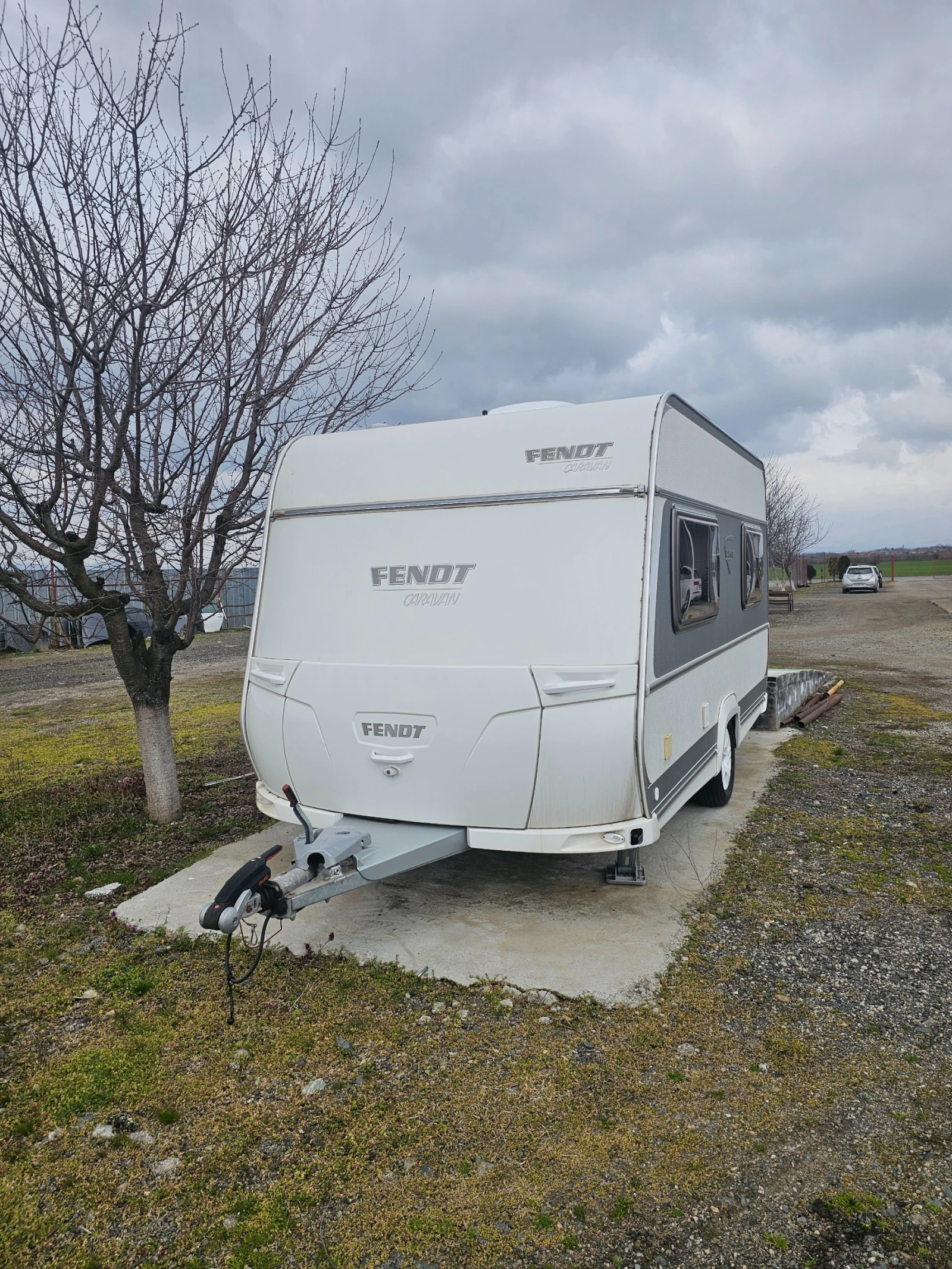 Каравана Fendt SAPHIR-390, снимка 2 - Каравани и кемпери - 54208175
