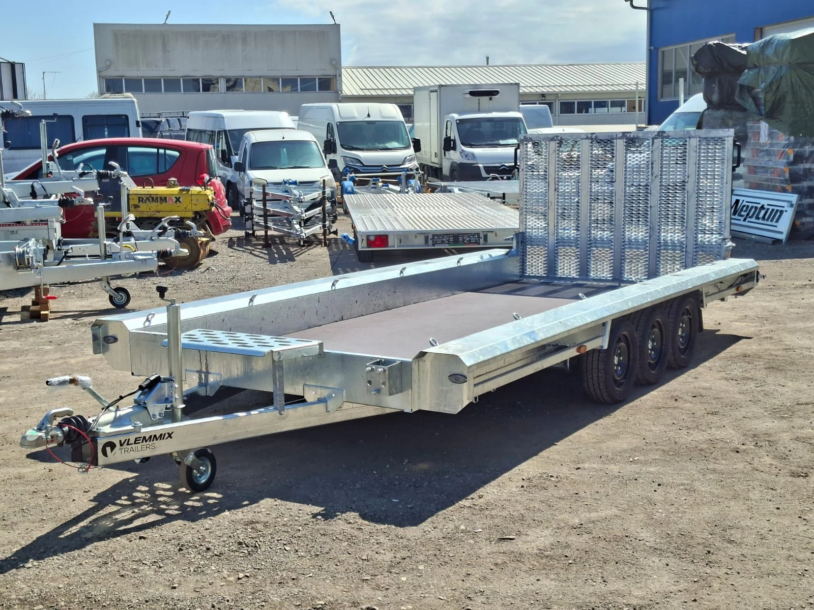 За автомобил Vlemmix МТ 480/3 3500KG 3X1800KG, снимка 3 - Ремаркета - 53732686