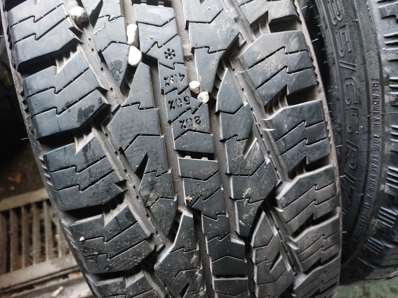 ���� 235/65R17 | Mobile.bg � ����������� 6