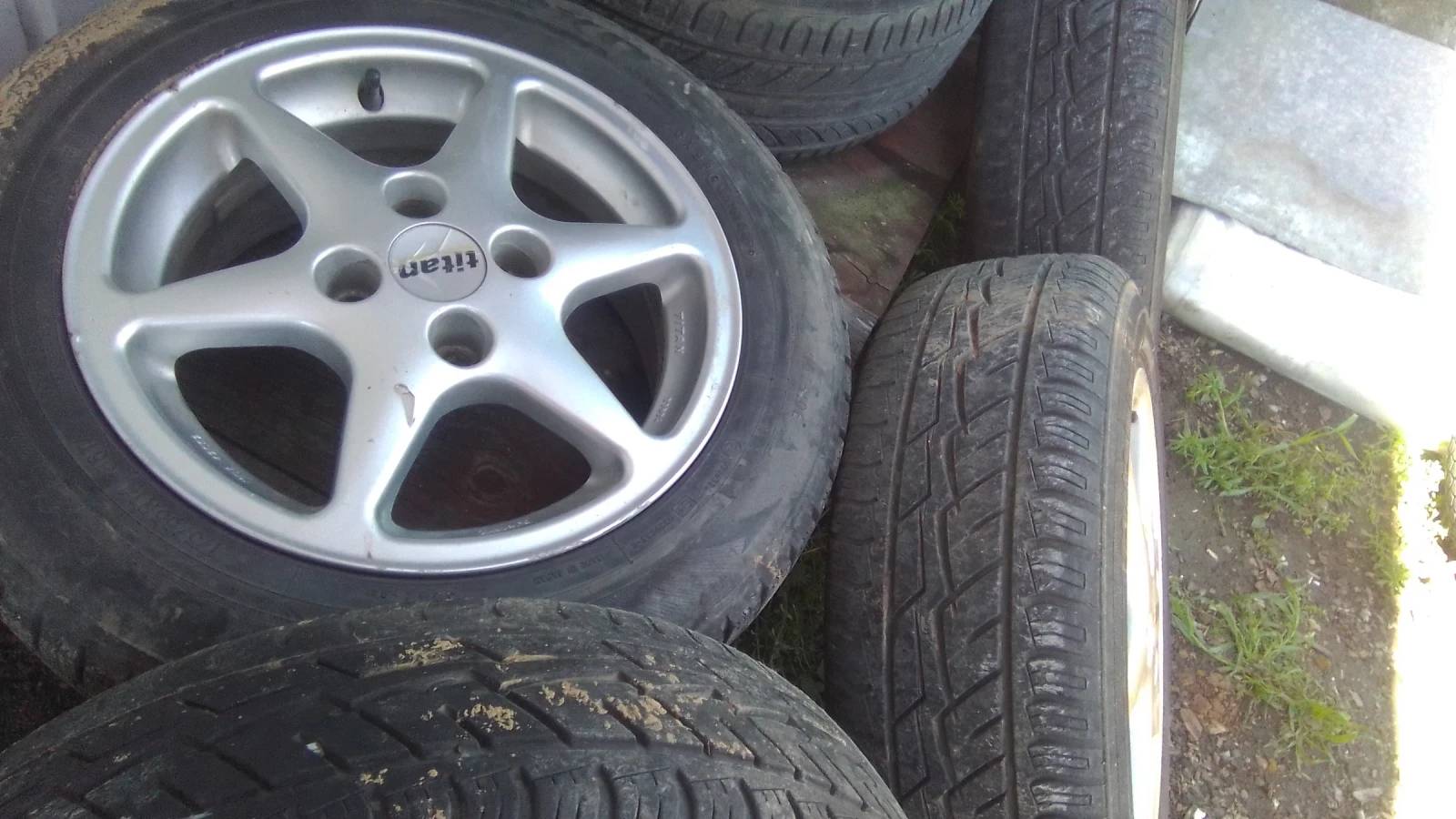 ���� � ������ 175/65R14 | Mobile.bg � ����������� 2