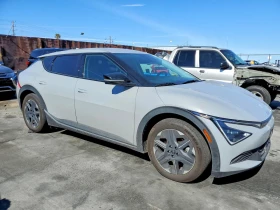 ������ Kia EV6