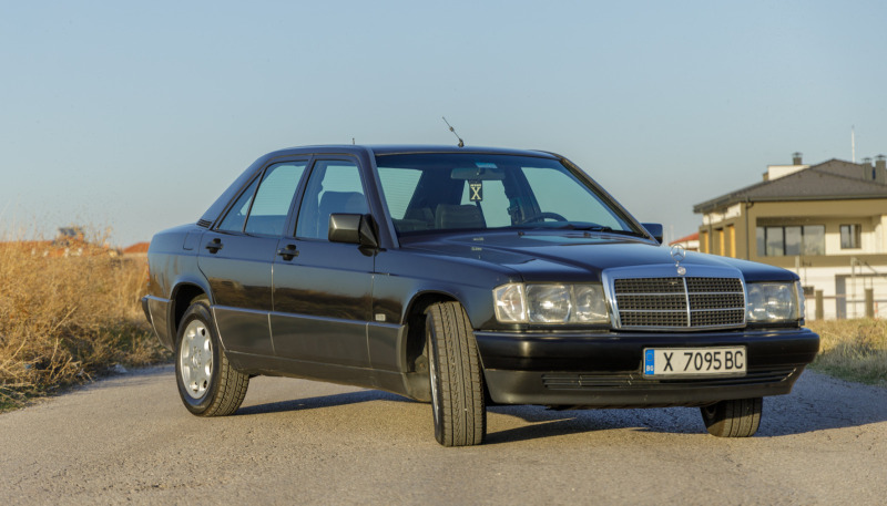 Mercedes-Benz 190, снимка 1 - Автомобили и джипове - 46059427
