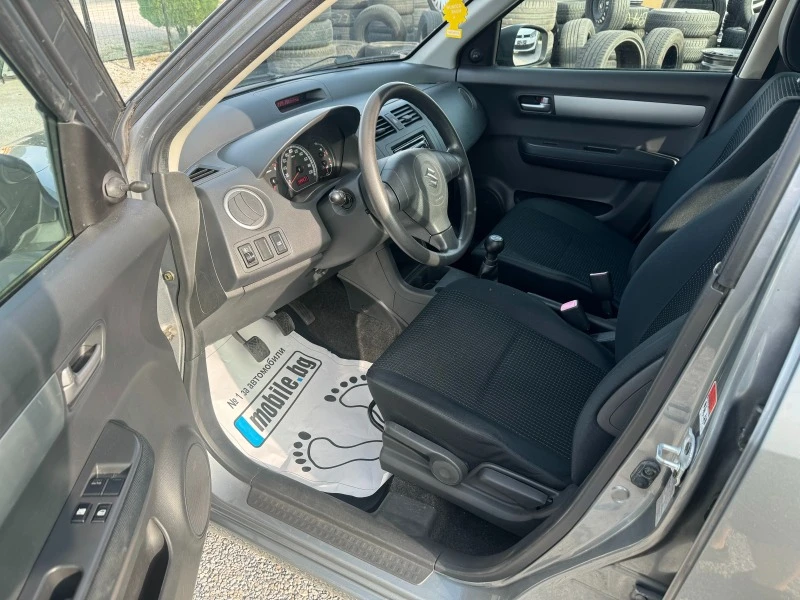 Suzuki Swift 1.3i EURO 4, снимка 8 - Автомобили и джипове - 46181085