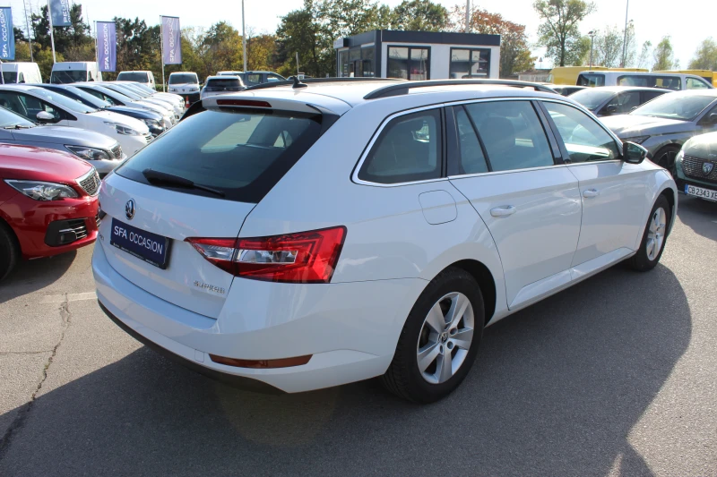 Skoda Superb КЛИЕНТСКИ АВТОМОБИЛ, снимка 4 - Автомобили и джипове - 47749787