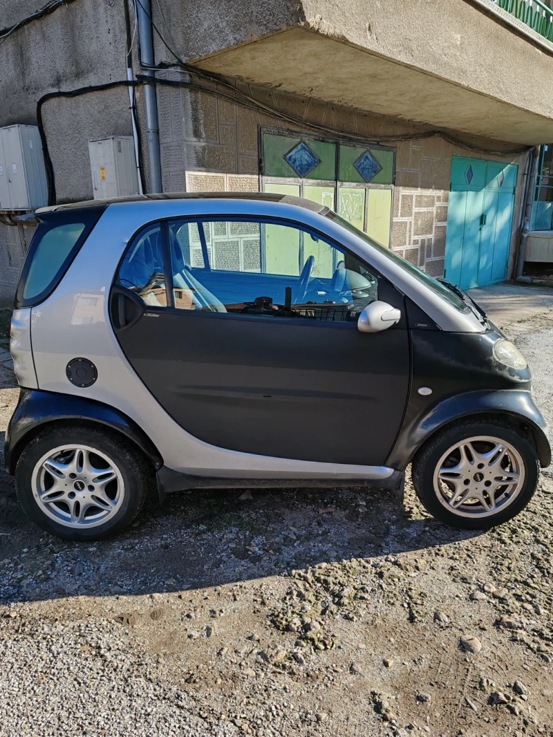 Smart Fortwo, снимка 3 - Автомобили и джипове - 48508740