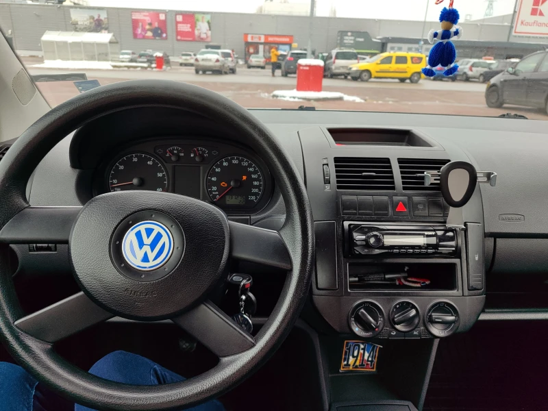 VW Polo, снимка 15 - Автомобили и джипове - 48655325