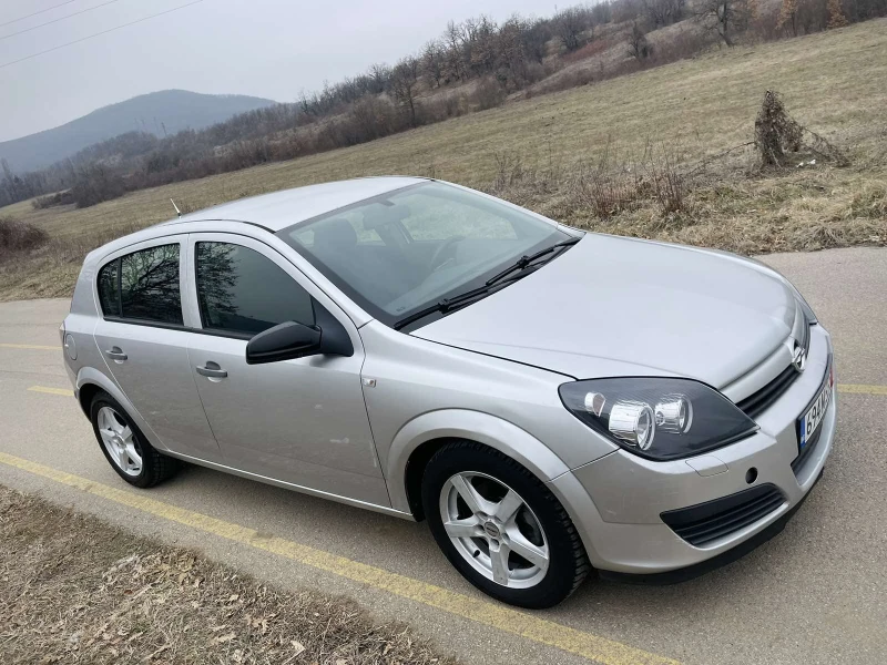 Opel Astra, снимка 2 - Автомобили и джипове - 49145027