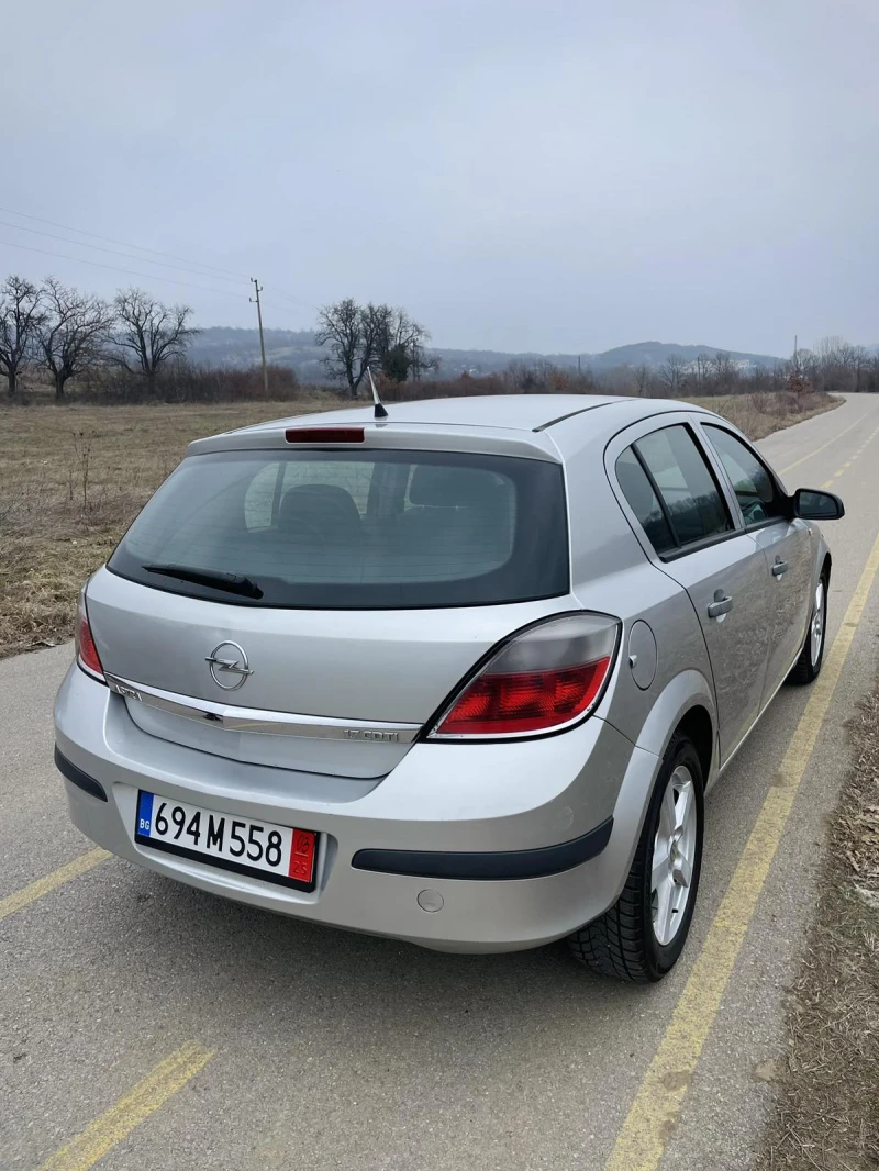 Opel Astra, снимка 3 - Автомобили и джипове - 49145027