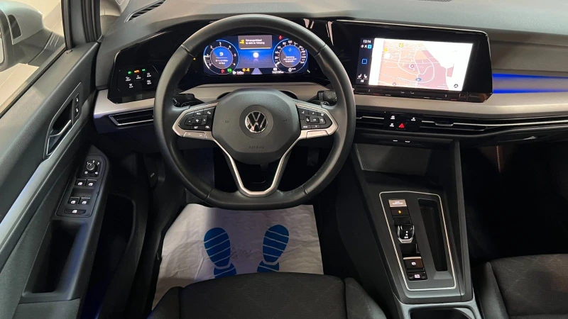 VW Golf VIII/2.0TDI/150HP/DSG/VIRT/LIFE/LANE/CAM/395v, снимка 9 - Автомобили и джипове - 50223262