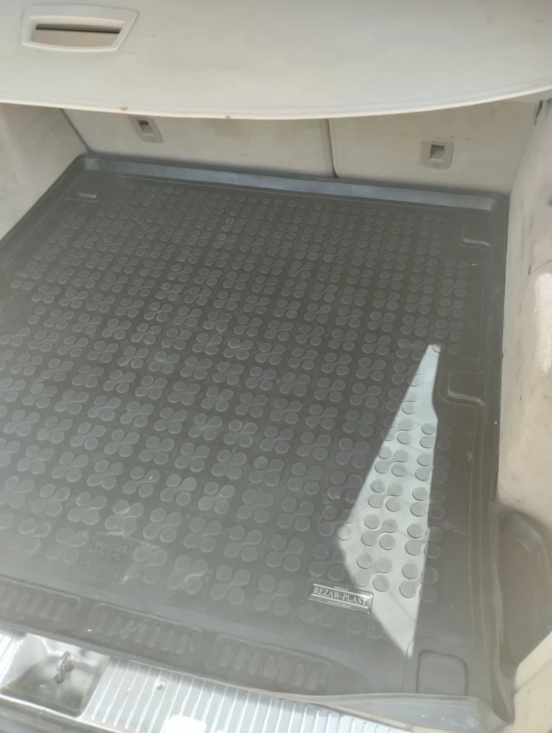 Mercedes-Benz E 200, снимка 5 - Автомобили и джипове - 52393399