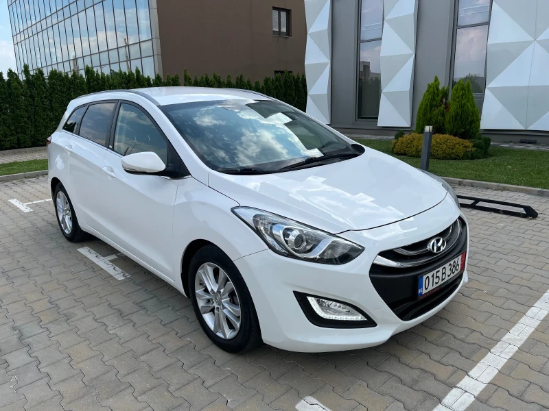 Hyundai I30 1.6CRDi 128к.с. Автомат/Нави/Камера/ Перфектна!!!, снимка 9 - Автомобили и джипове - 50968319