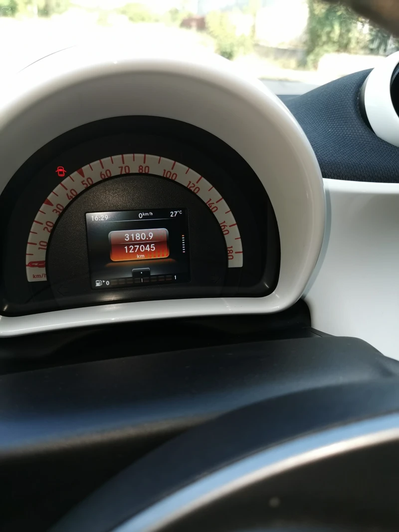 Smart Forfour 453, снимка 9 - Автомобили и джипове - 52619812