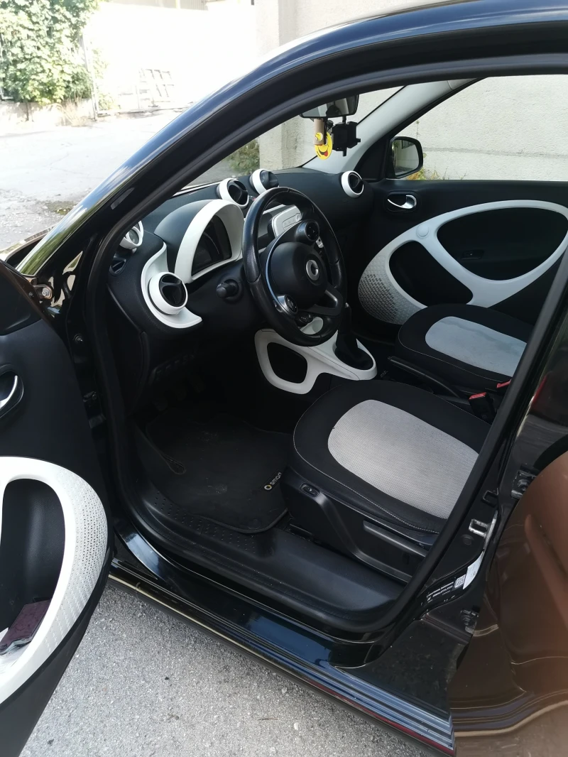 Smart Forfour 453, снимка 7 - Автомобили и джипове - 52619812