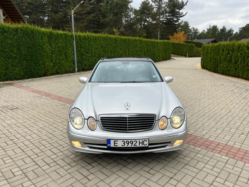 Mercedes-Benz E 320 204* Редови* Кожа* Нави* Памет* Панорама, снимка 2 - Автомобили и джипове - 52180707
