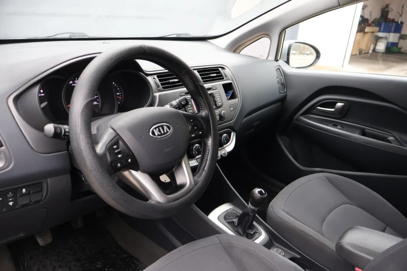 Kia Rio III 1.2 85hp , снимка 10 - Автомобили и джипове - 52642464