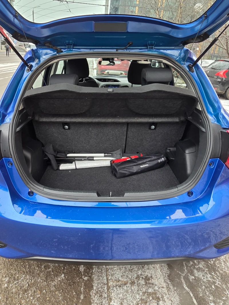 Toyota Yaris, снимка 3 - Автомобили и джипове - 53176414