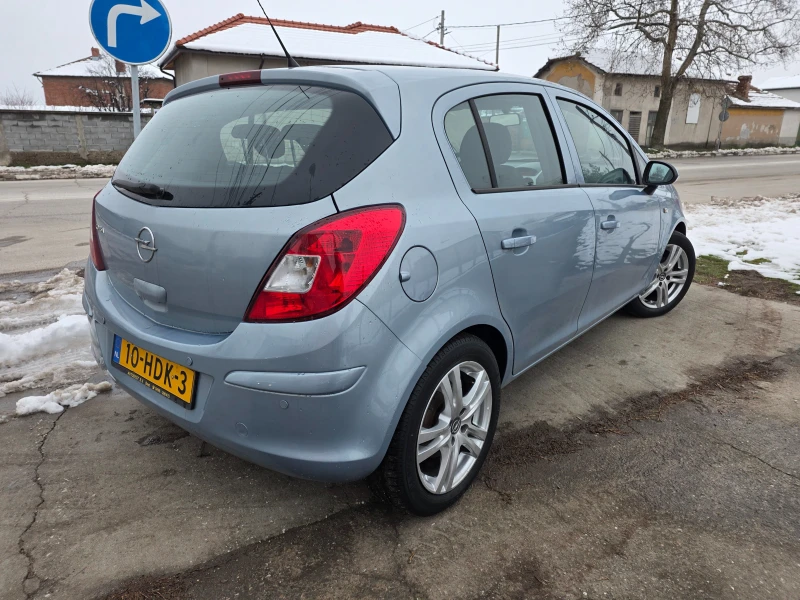 Opel Corsa 1.4i, снимка 5 - Автомобили и джипове - 53354973