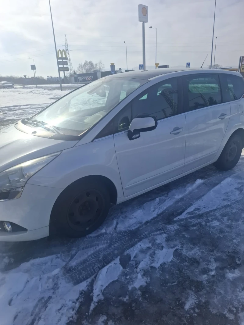Peugeot 5008 1, 6  HDI, снимка 6 - Автомобили и джипове - 53599193