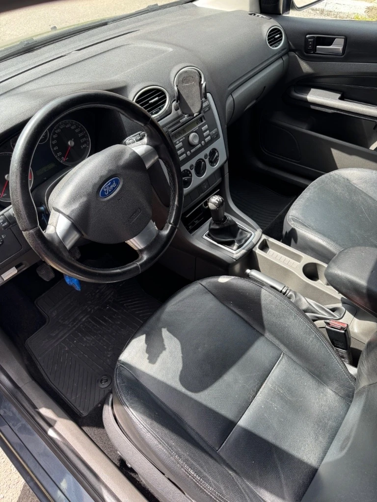 Ford Focus 1.6, снимка 8 - Автомобили и джипове - 54672114