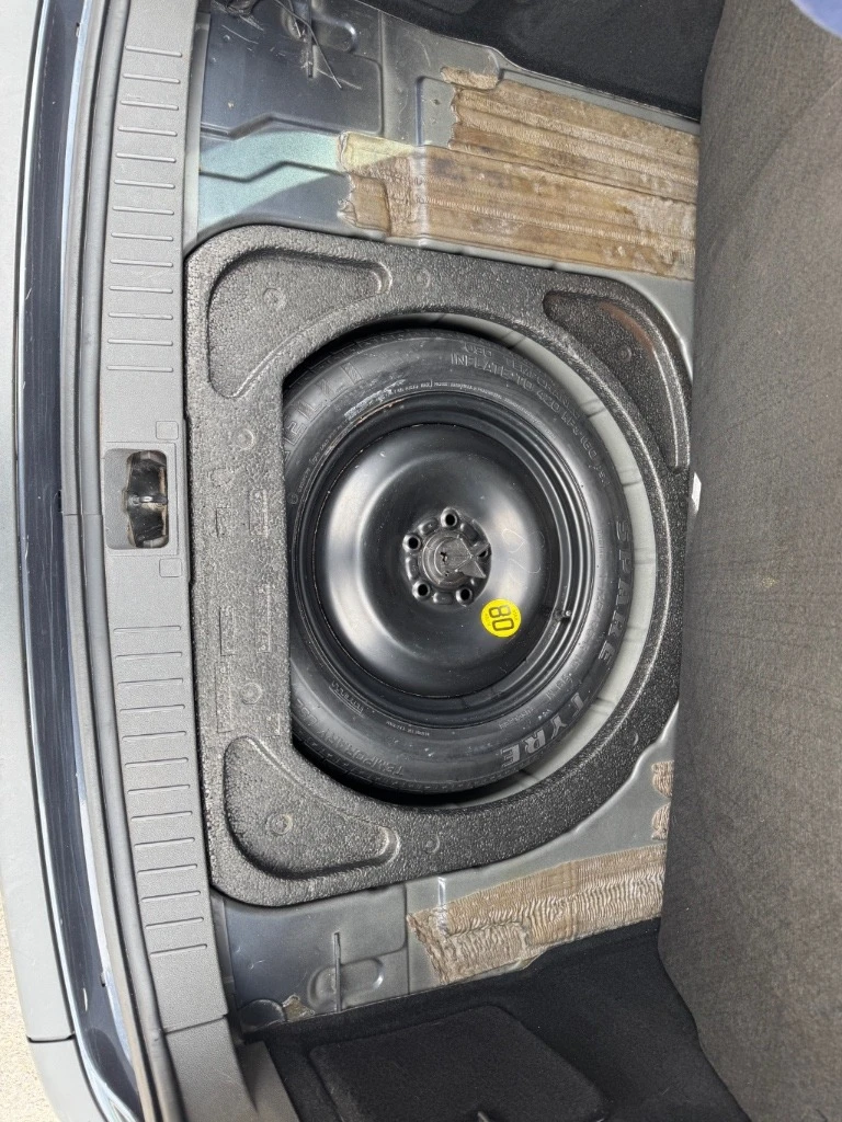 Ford Focus 1.6, снимка 11 - Автомобили и джипове - 54672114