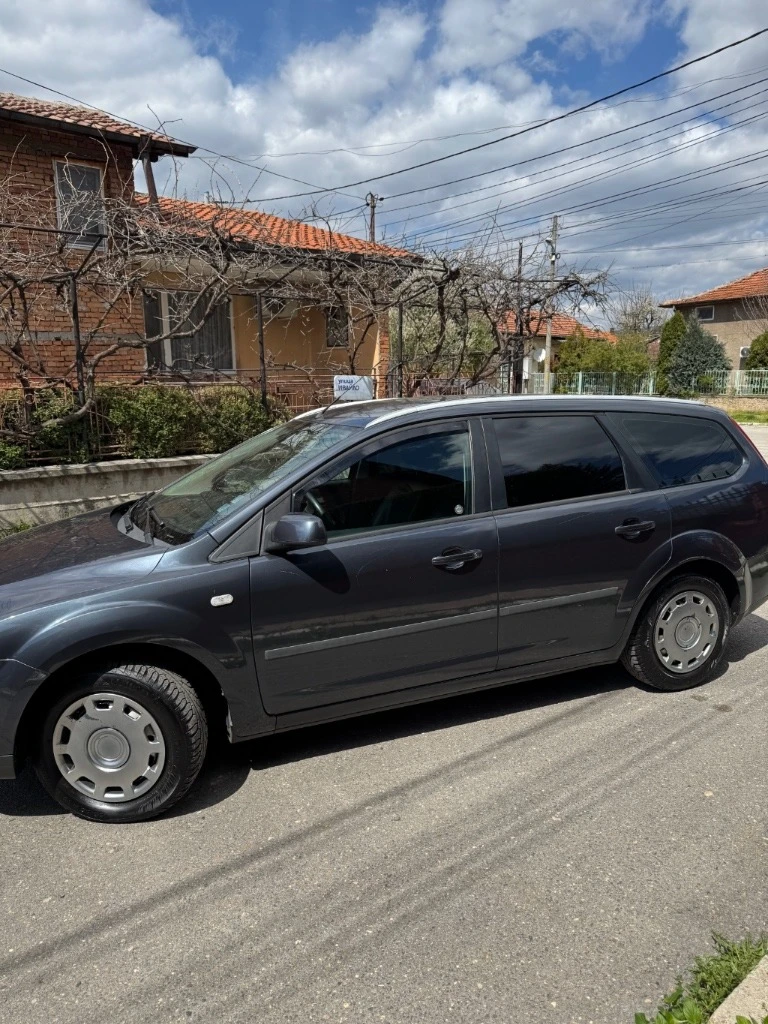 Ford Focus 1.6, снимка 2 - Автомобили и джипове - 54672114
