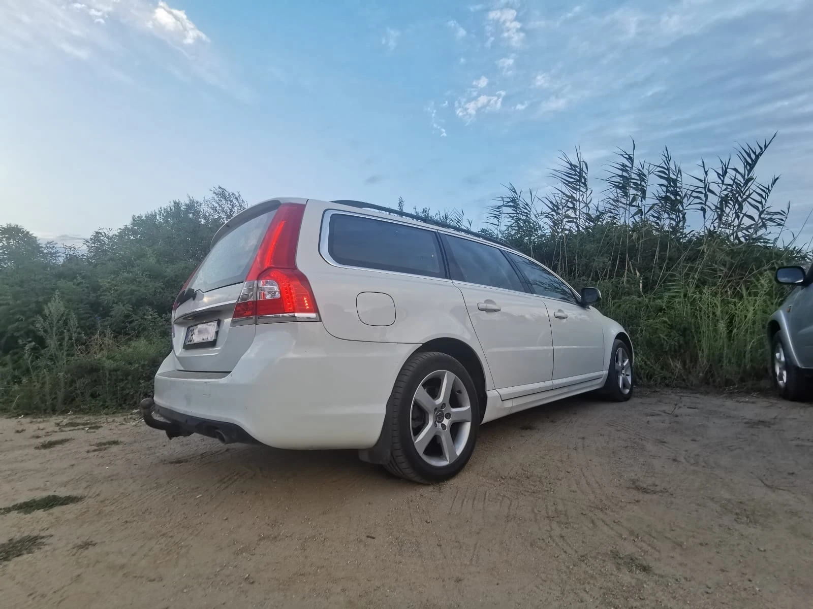 Volvo V70 2.4 D5 4X4 - изображение 5