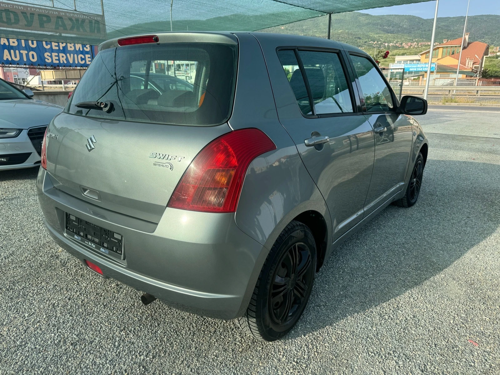 Suzuki Swift 1.3i EURO 4 - изображение 6