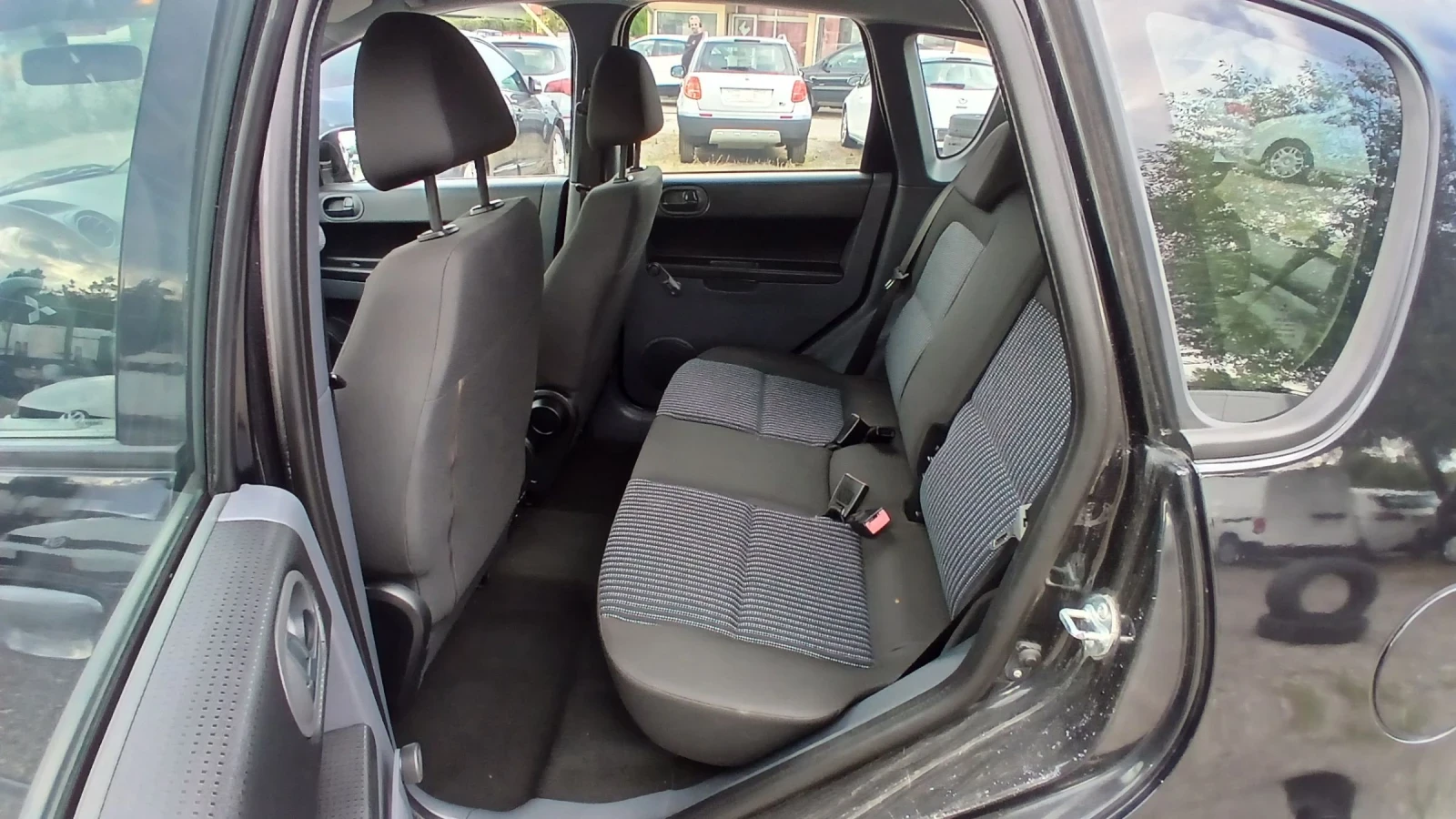 Mitsubishi Colt 1, 1i - изображение 9