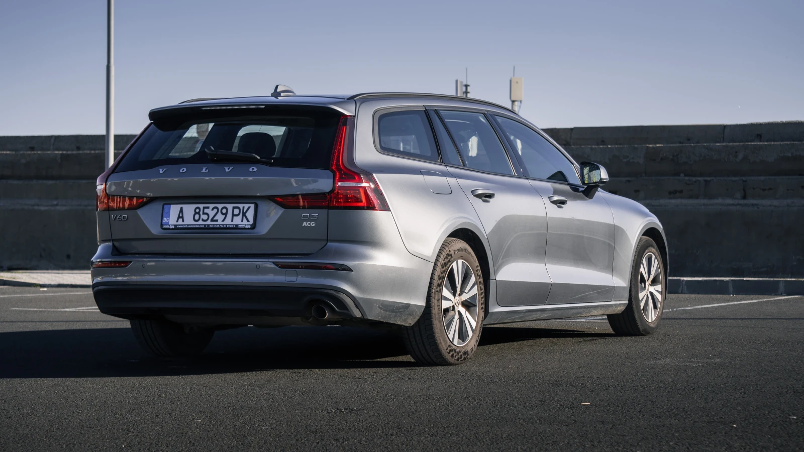 Volvo V60 EURO 6D 2.0D - изображение 6