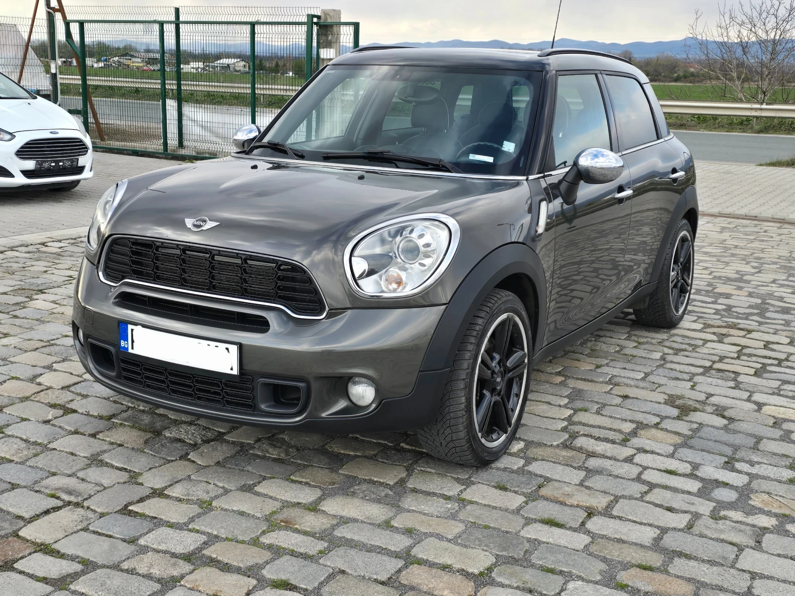 Mini Cooper s ALL 4 1.6i 184 кс ЕВРО 5 - изображение 3