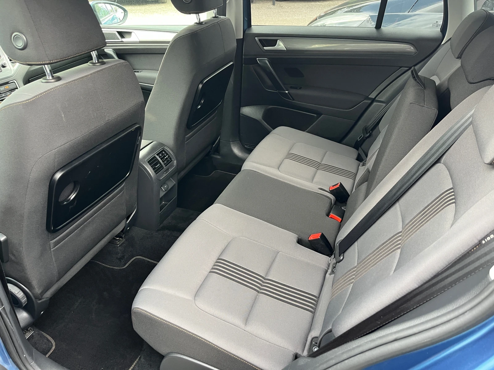 VW Golf 7 Sportsvan 1.4TSI Allstar Bluemotion - изображение 9