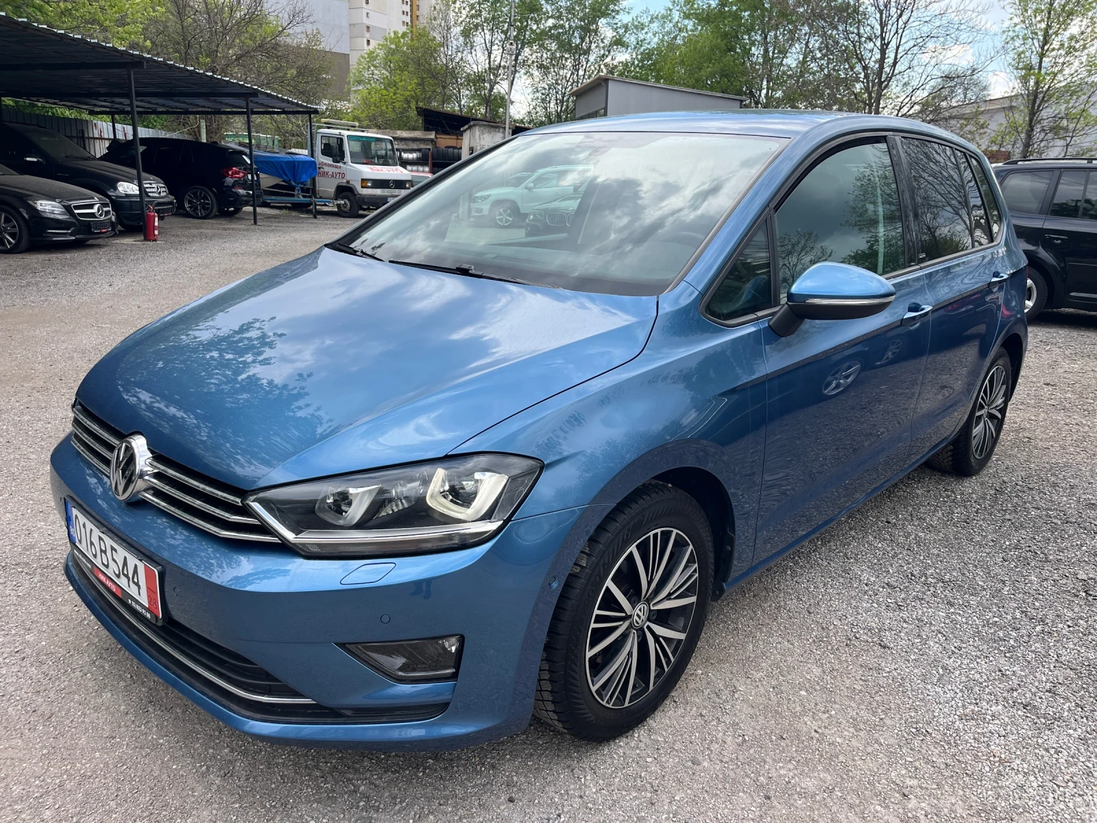 VW Golf 7 Sportsvan 1.4TSI Allstar Bluemotion - изображение 3