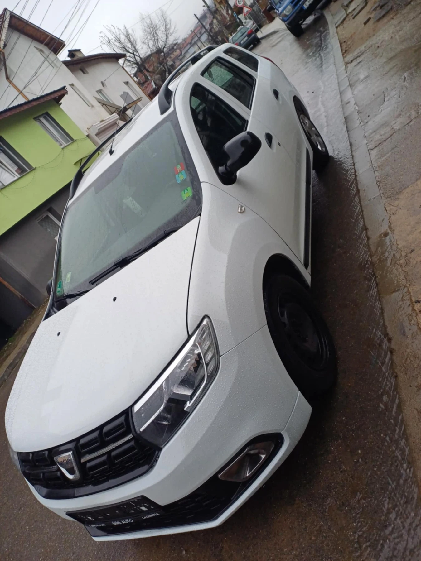 Dacia Logan  - изображение 2