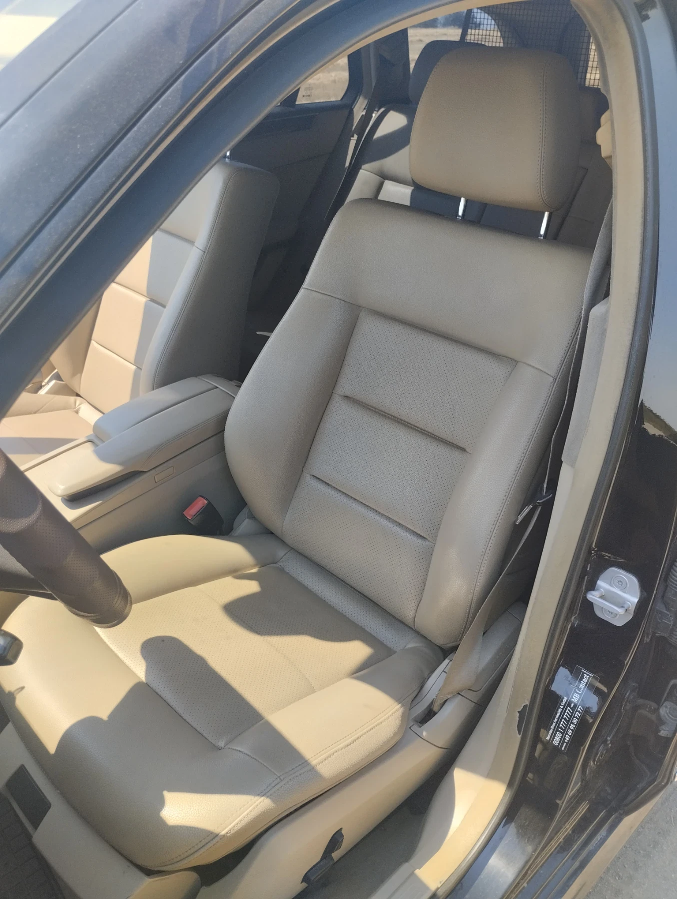 Mercedes-Benz E 200  - изображение 7
