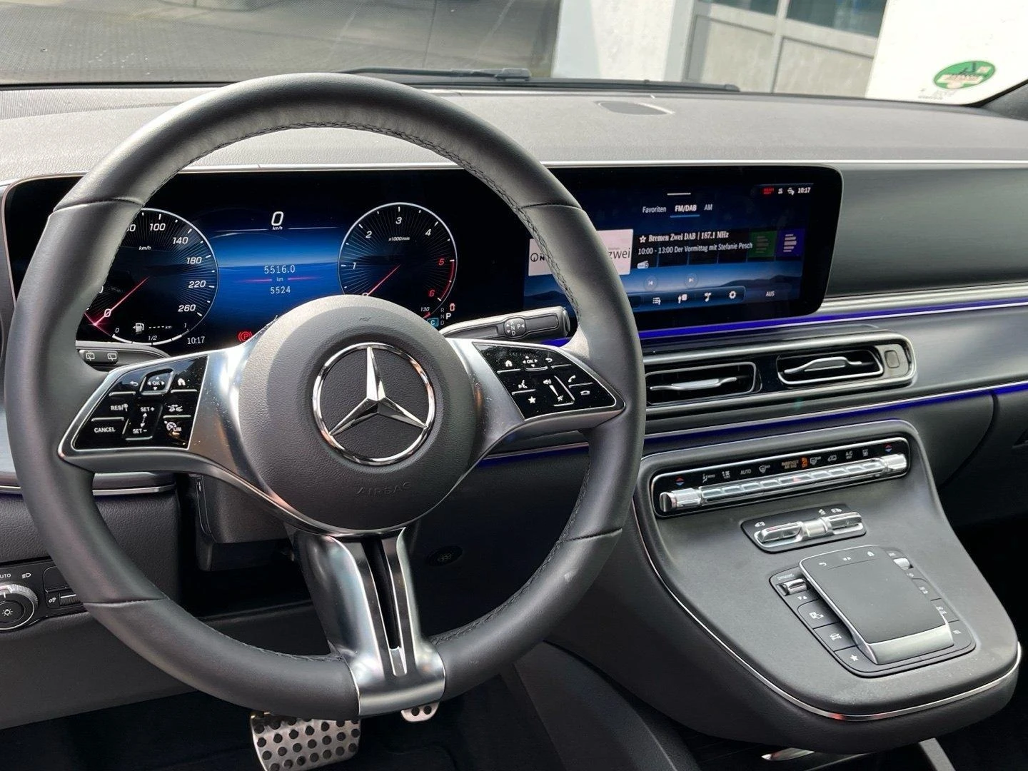 Mercedes-Benz V 300 d/AMG/4MATIC/FACELIFT/EXTRALONG/AIRMATIC/DISTRONIC | Mobile.bg   11