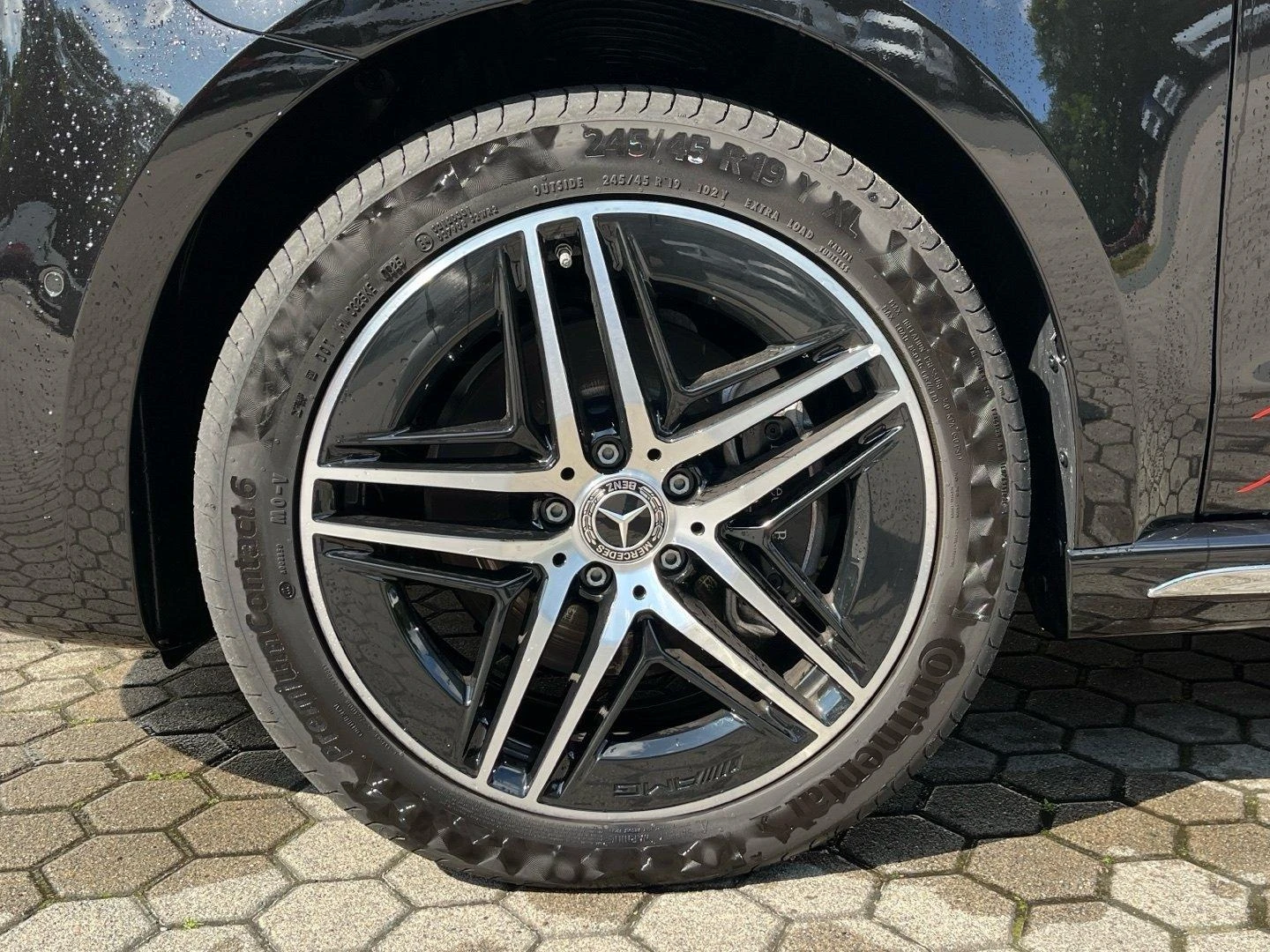 Mercedes-Benz V 300 d/AMG/4MATIC/FACELIFT/EXTRALONG/AIRMATIC/DISTRONIC - изображение 5