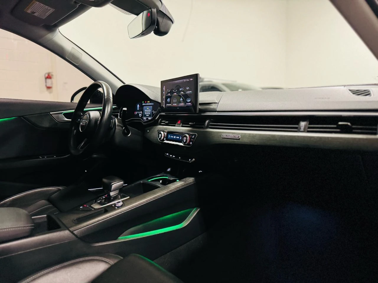 Audi A4 2.0 TFSI Quattro / Technik /  | Mobile.bg   16