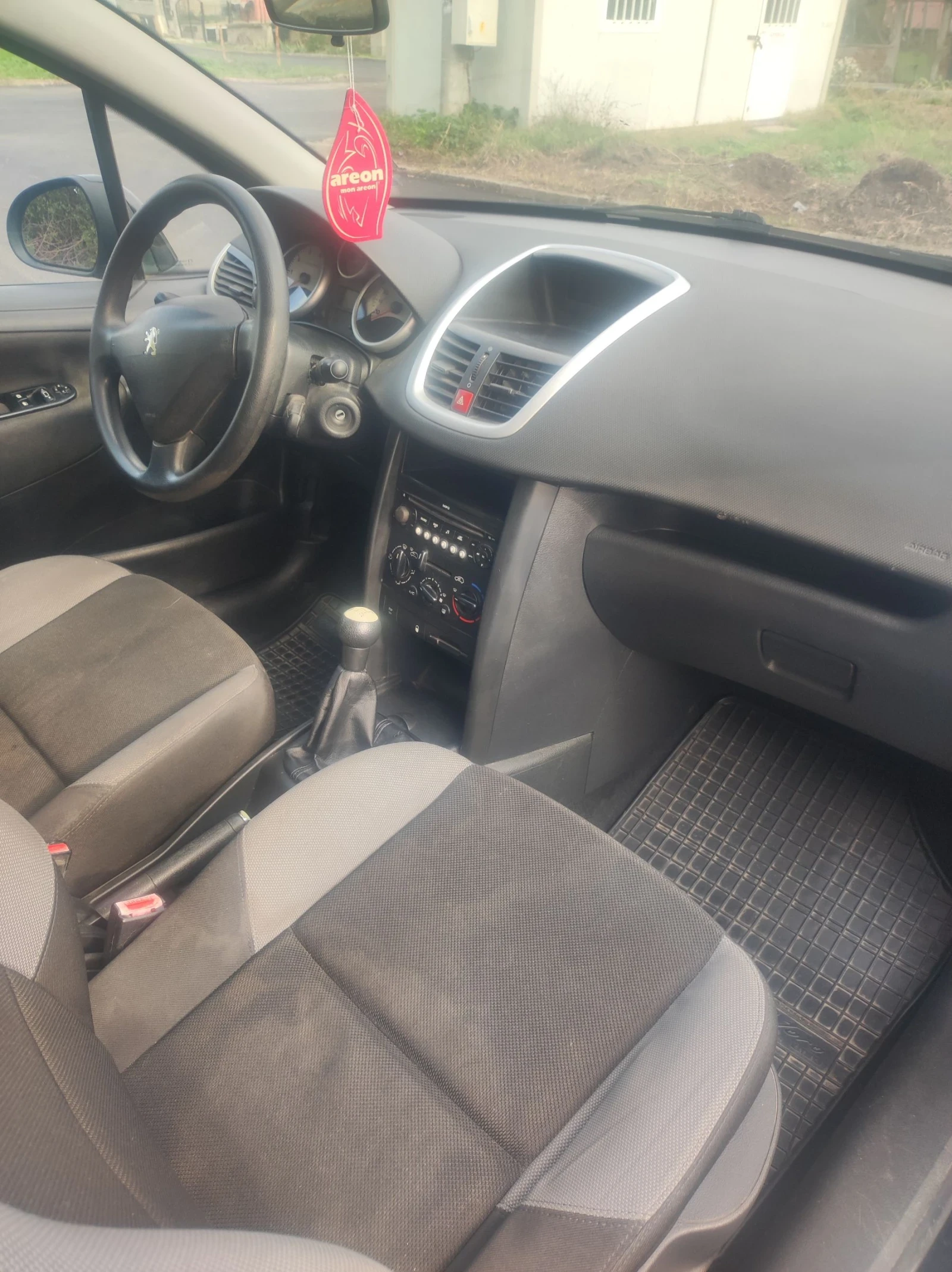 Peugeot 207 1.4  | Mobile.bg   4