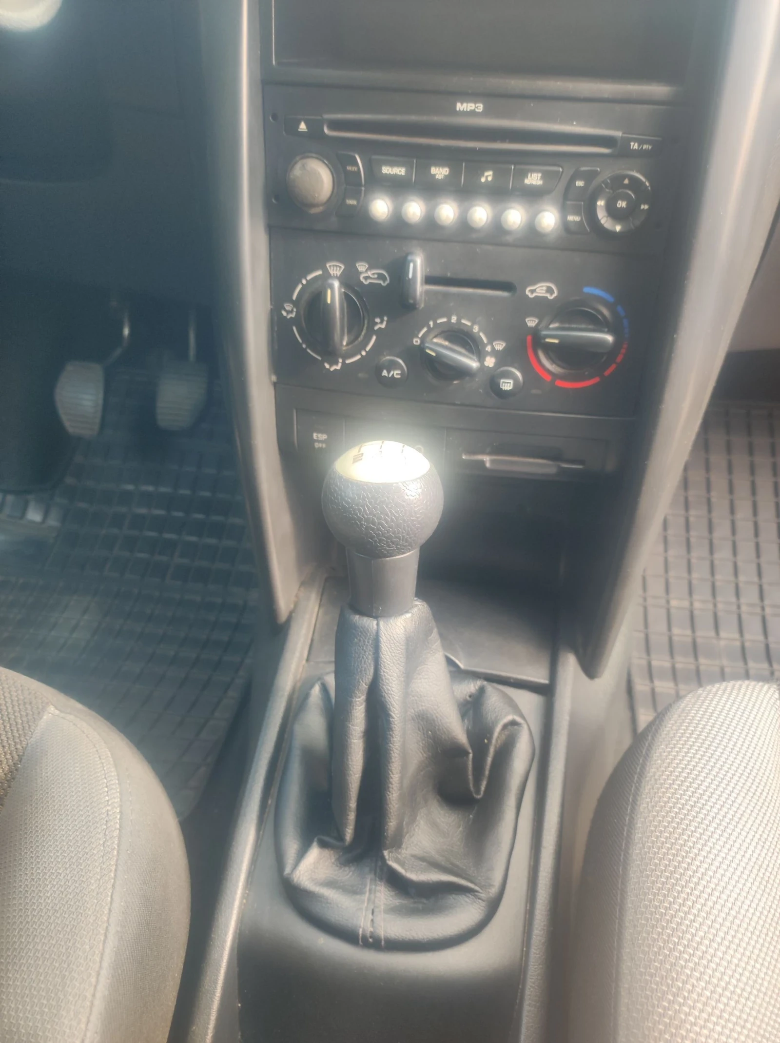 Peugeot 207 1.4  | Mobile.bg   5