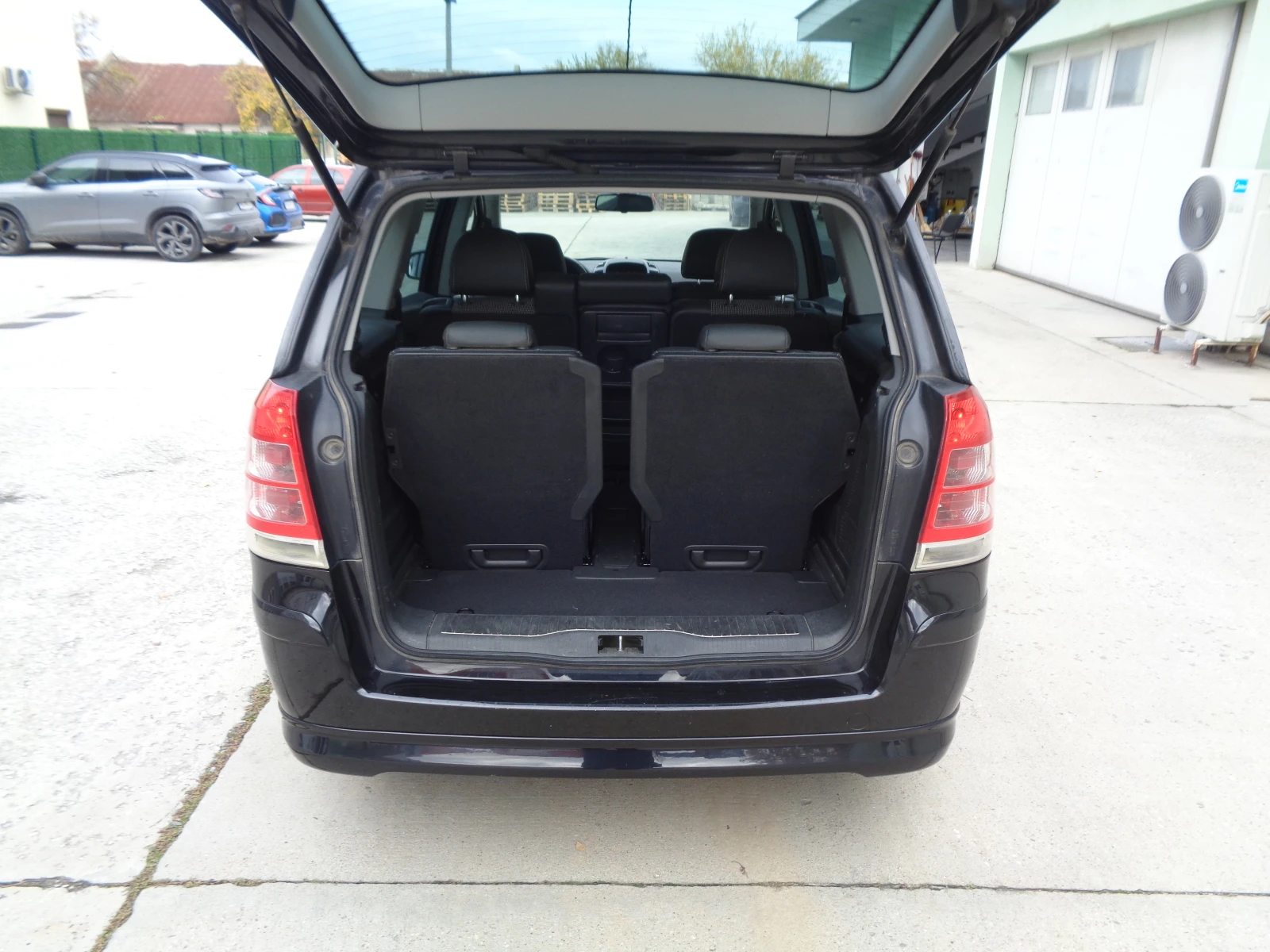 Opel Zafira 1.7CDTI-110-COSMO-ECO FLEX-KOJA-7m-BARTER-LIZING - изображение 8