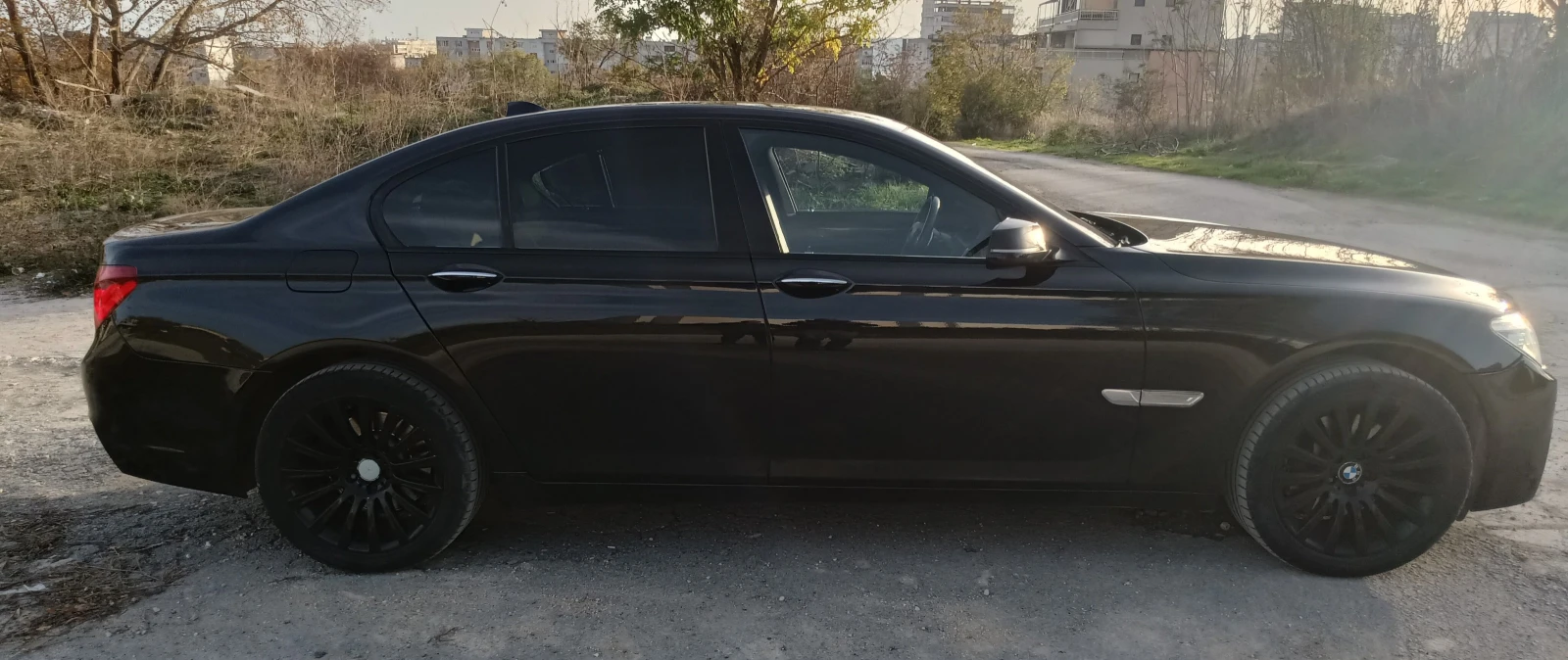 BMW 740 Xdrive - изображение 8