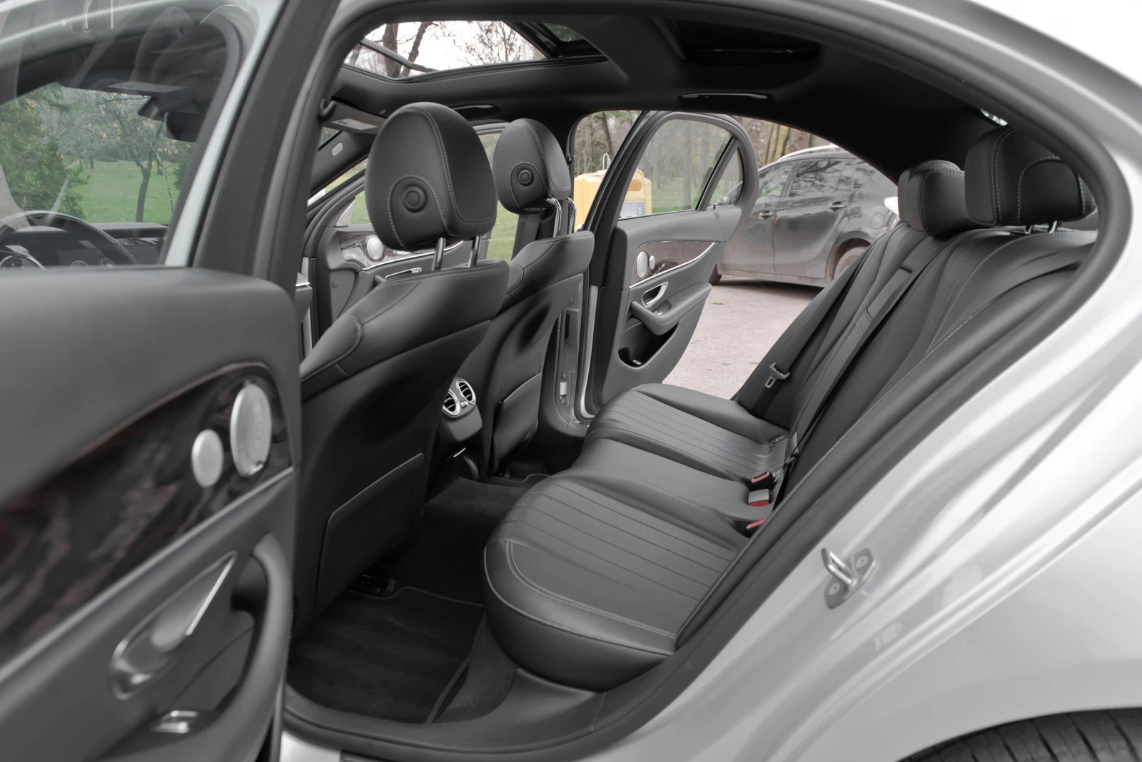 Mercedes-Benz E 300 4-Matic AMG Line | Mobile.bg � ����������� 13