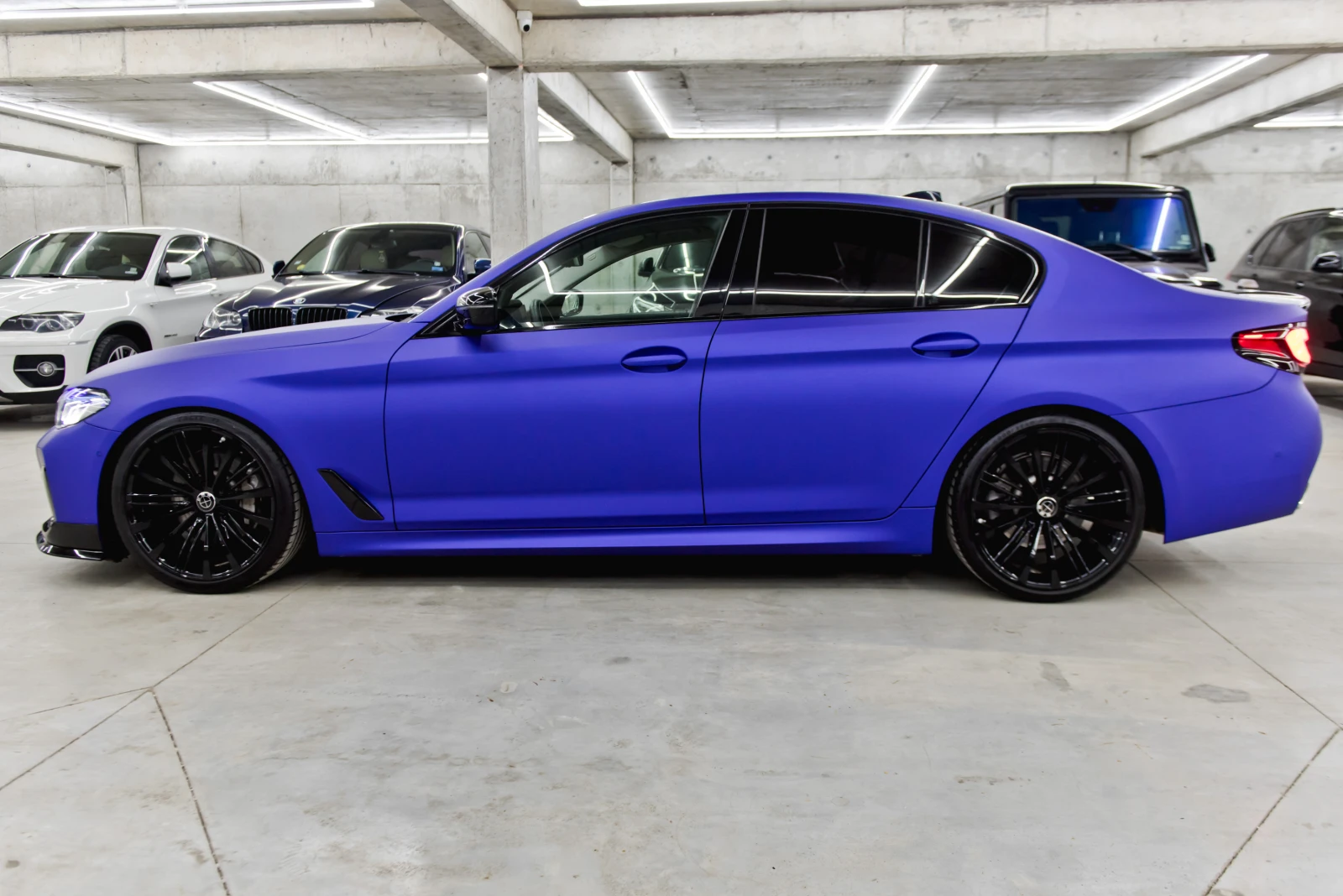 BMW 530 FACE M PERFORMANCE - изображение 8